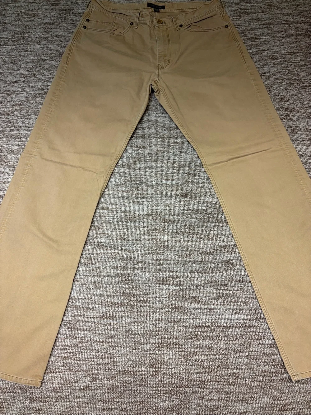 Banana Republic Mens Straight Fit Khaki Tan Jeans Uniform School Meeting 33x32